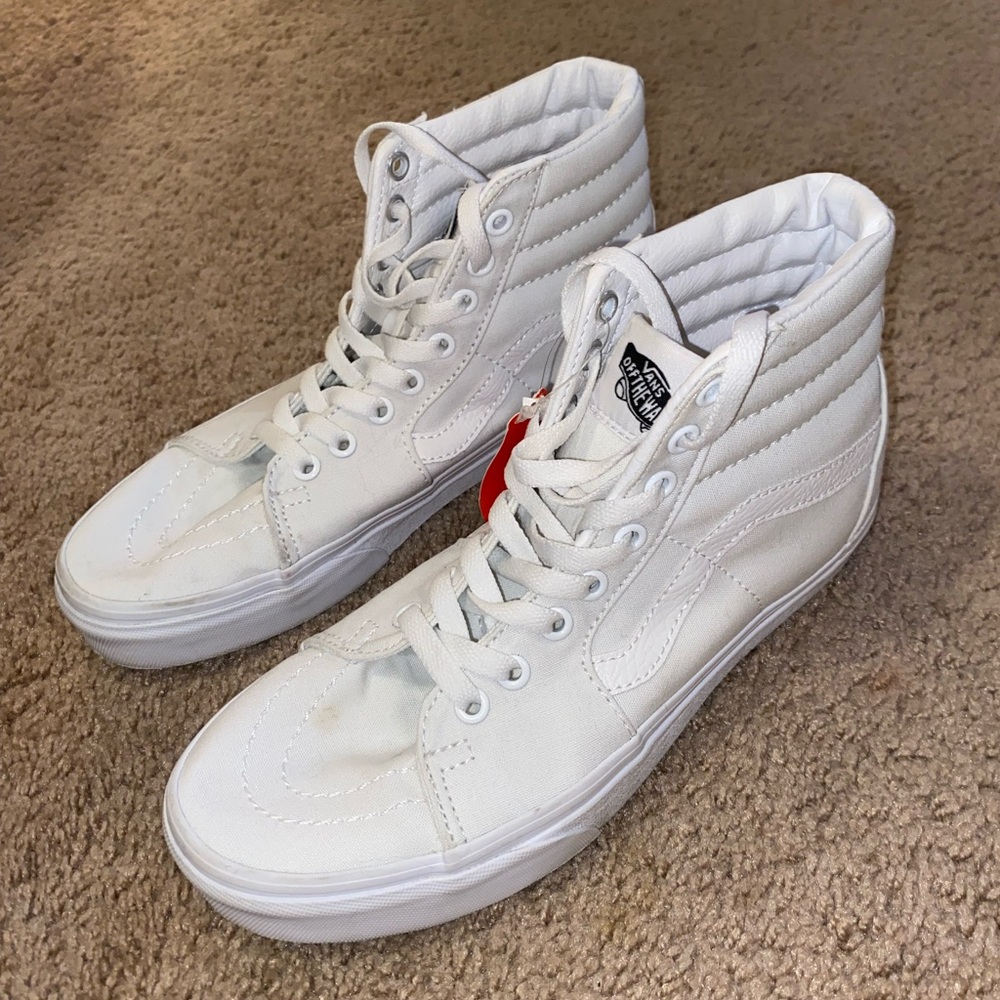 Vans Classic White High-Top skater shoe sneakers